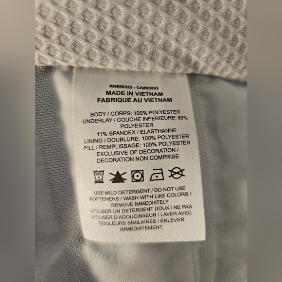 Nike womens Aeroloft jacket in size Medium. LIKE NEW! - Picture 9 of 9